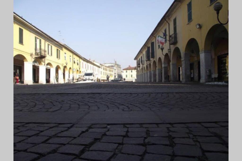 Rocks Appartamenti I Portici Nel Centro Storico! Melzo Exterior photo